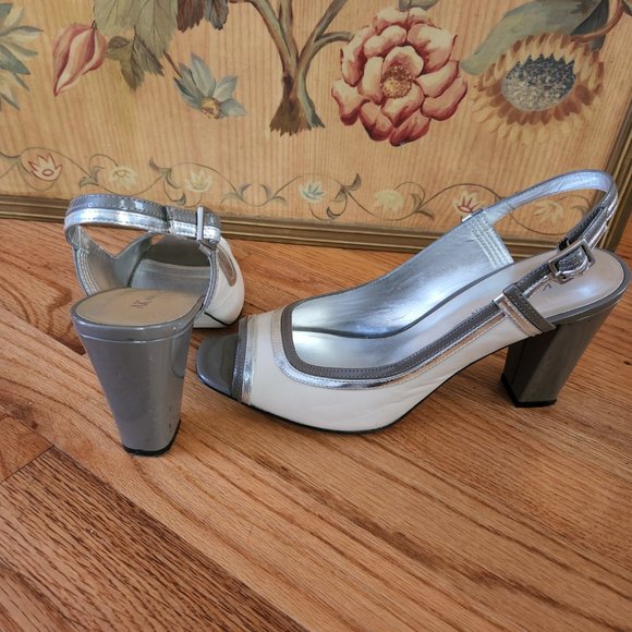Gray and cream wide heel - Picture 4 of 6
